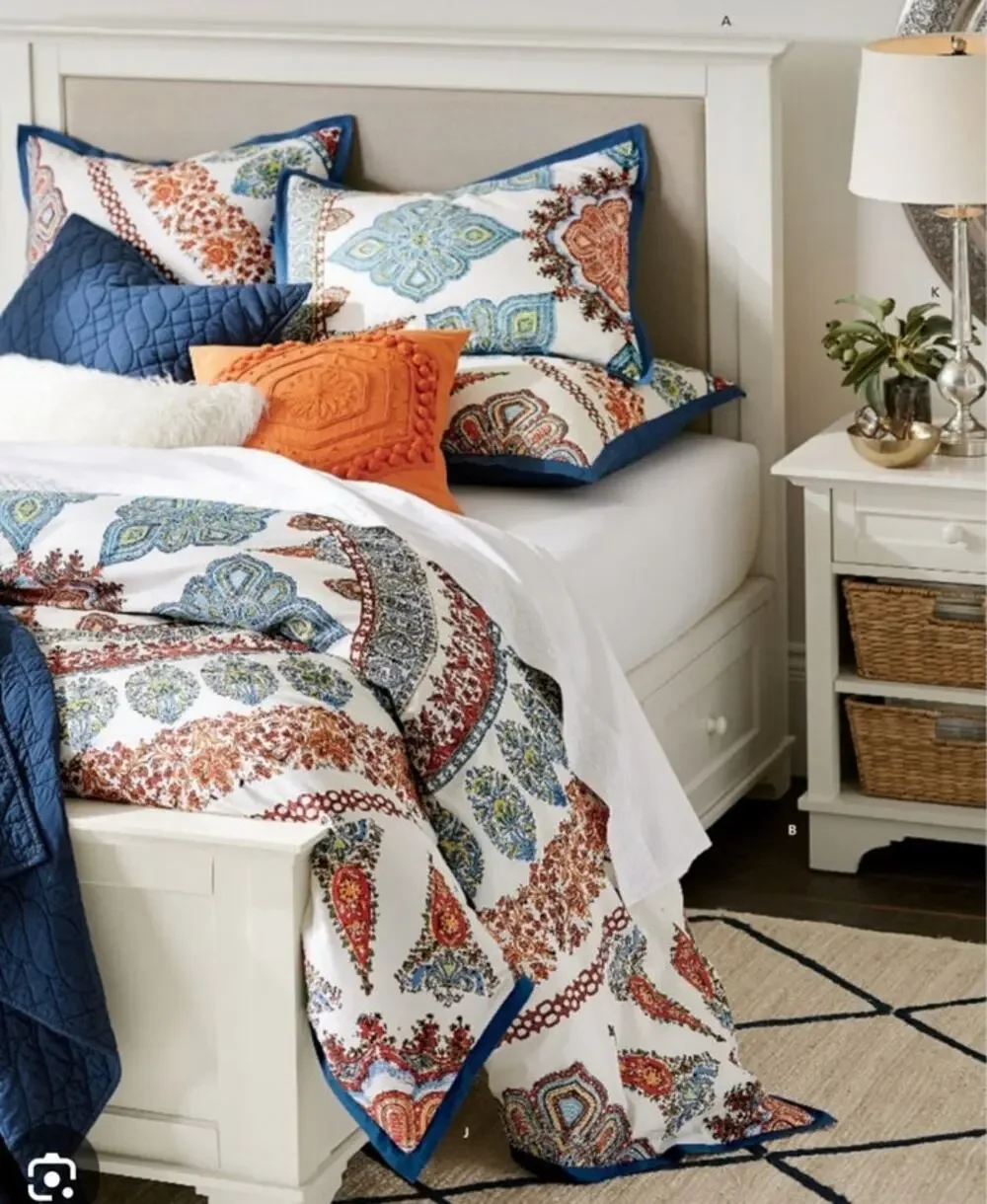 Pottery Barn Aurora Medallion Queen / Full Duvet Multicolored cotton 92 X 88